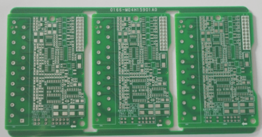 The distinction between PCBs utilizing flying probe testing and those employing test frames.