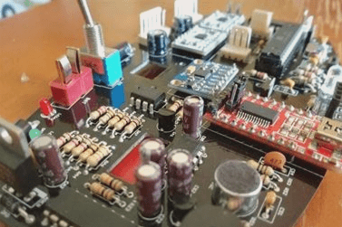 Advantages and Disadvantages of Surface Mount Technology in PCB Assembly